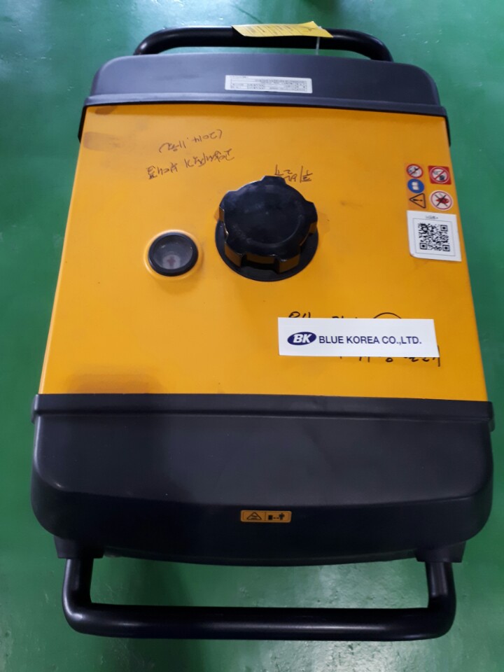 PORTABLE GENERATOR